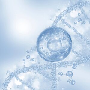 GLUTATHIONE: Ses injections agissent efficacement pour clarifier les taches brunes et réduire l’hyperpigmentation en neutralisant les radicaux libres, en éliminant la mélanine et en luttant contre l’inflammation.